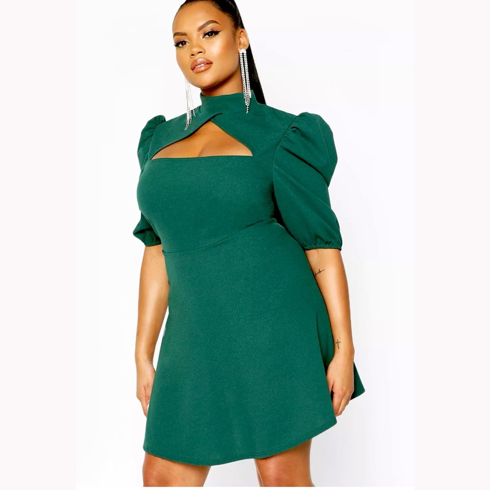 RARE!! NWT Boohoo Cut Out Puff Sleeve Peekaboo Pinup Skater Dress